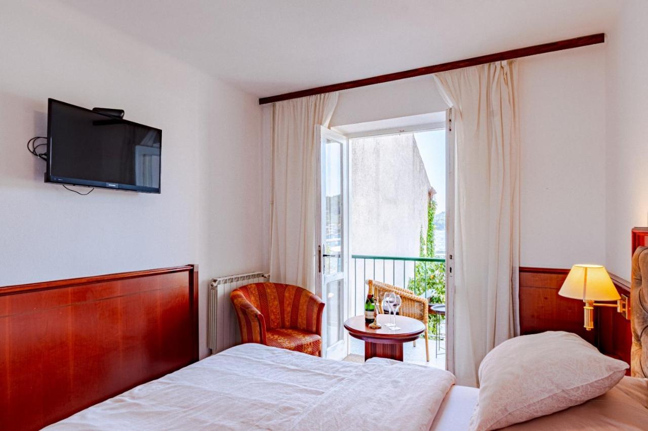 Hotel Dalmacija Vela Luka Esterno foto
