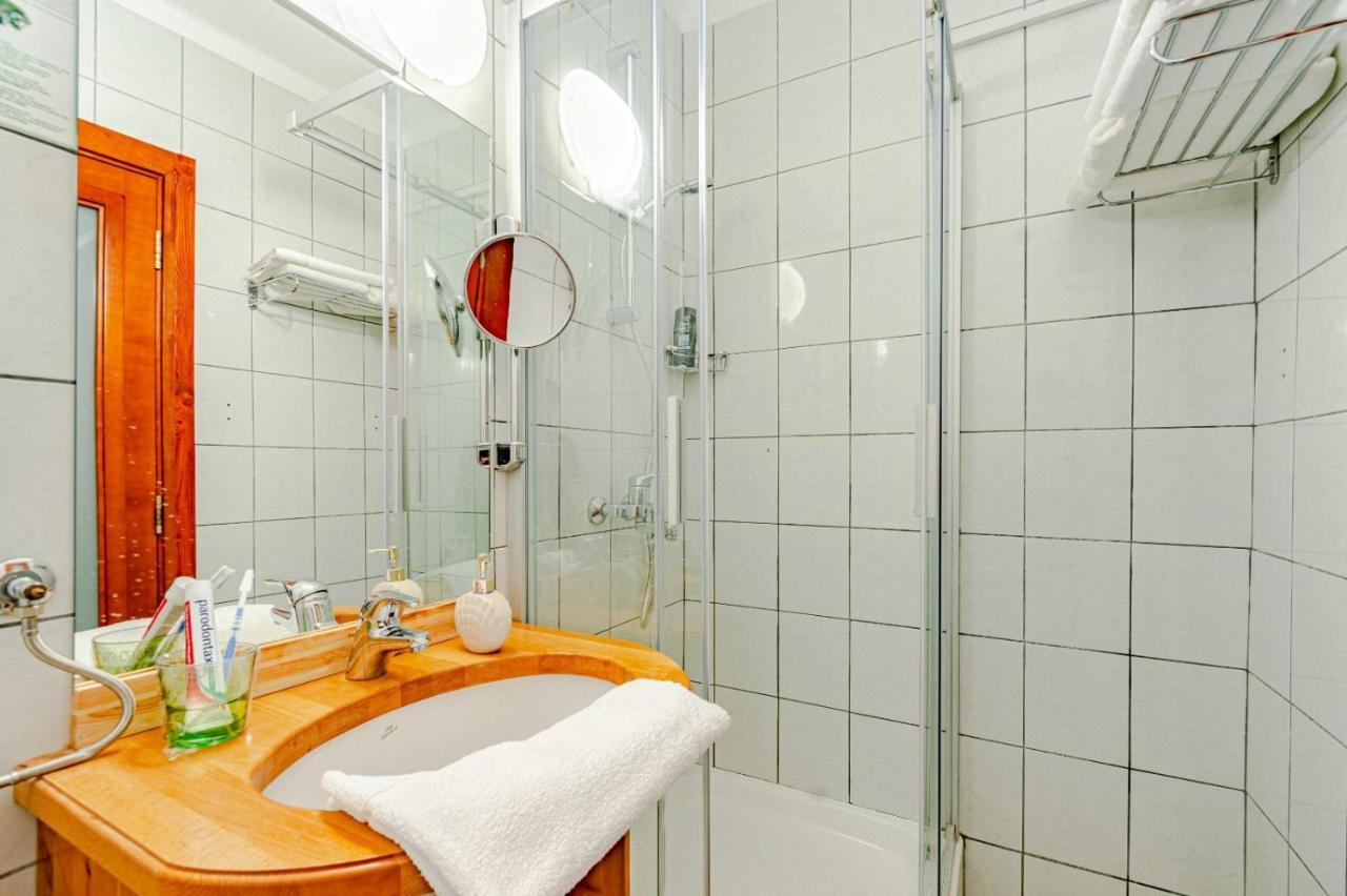 Hotel Dalmacija Vela Luka Esterno foto