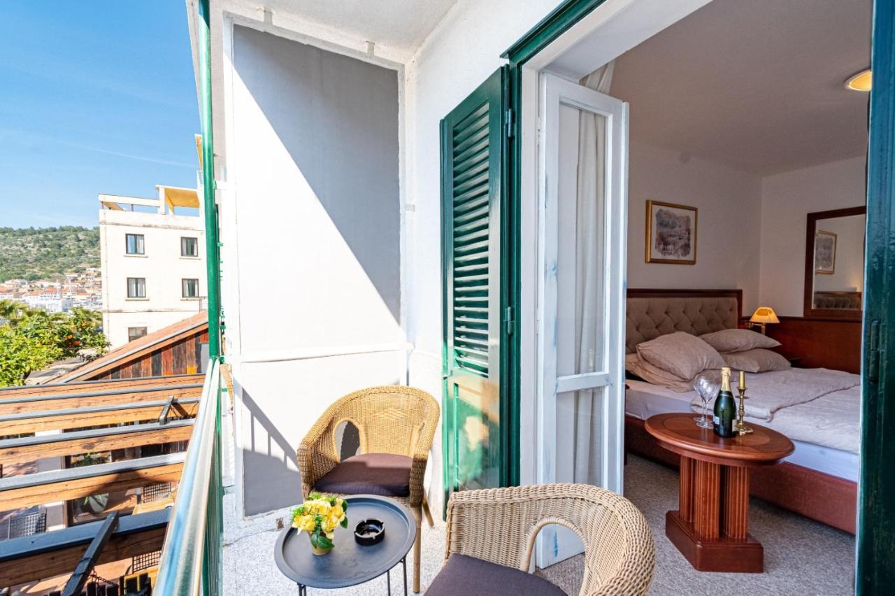 Hotel Dalmacija Vela Luka Esterno foto