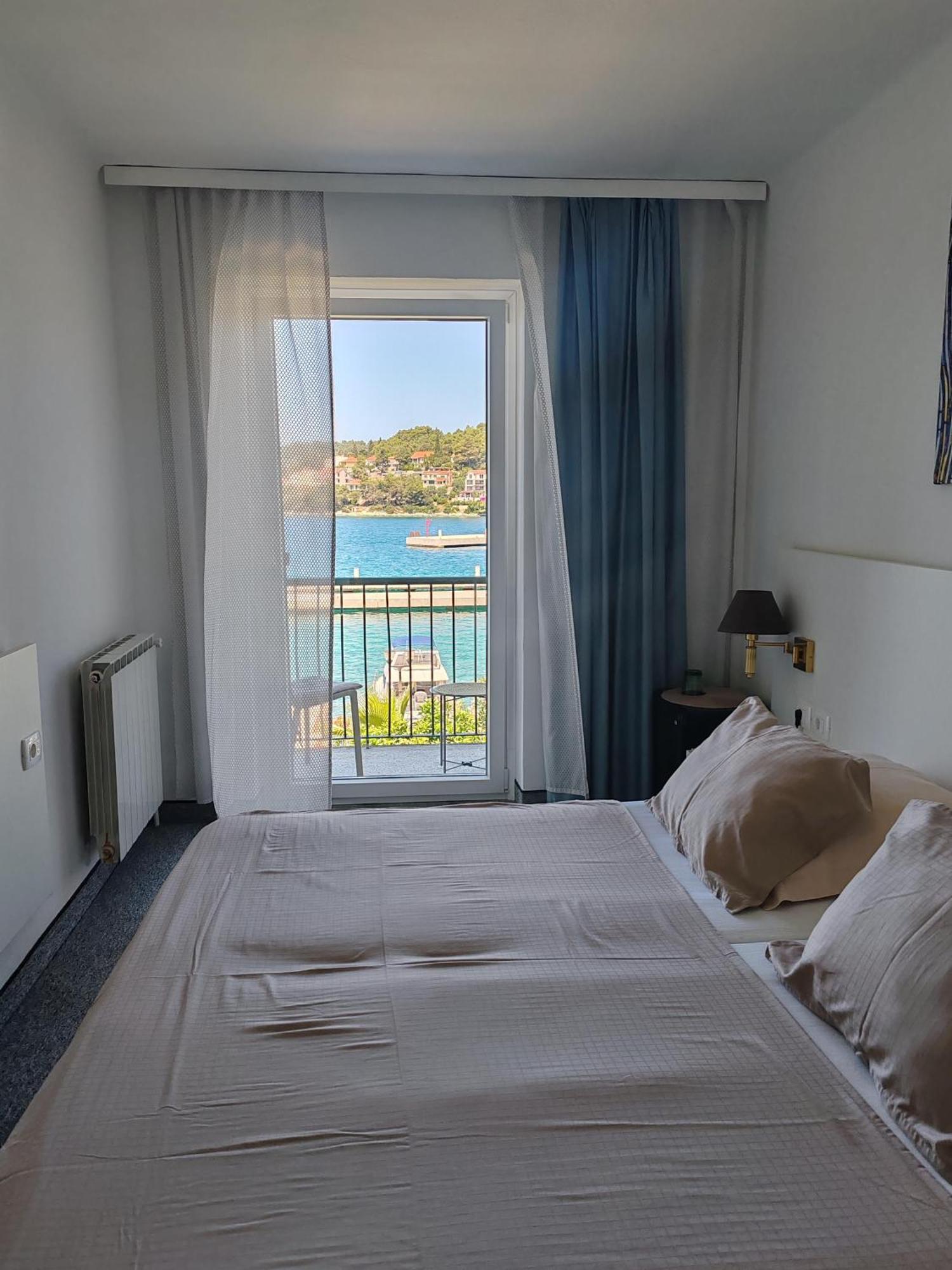 Hotel Dalmacija Vela Luka Esterno foto